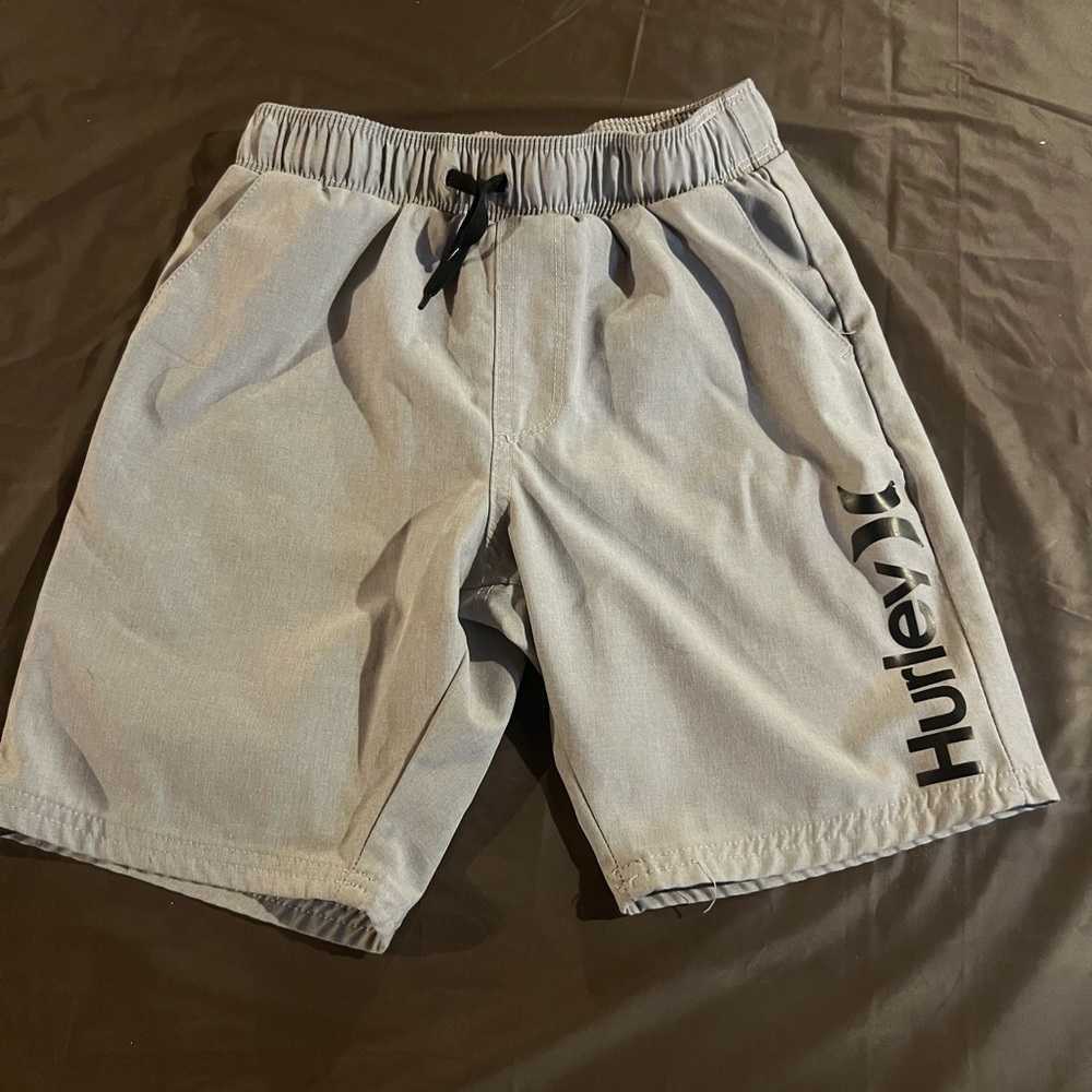Hurley boys Light Gray Shorts with Logo